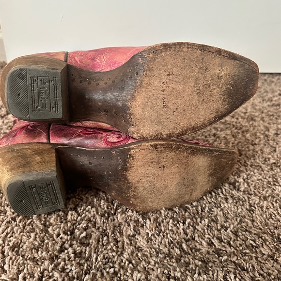 Corral 9.5 Red Boots - Picture 7 of 11